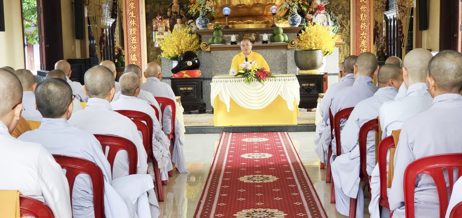 Châu Đức: Đại đưc Thích Hạnh Danh có buổi nói chuyện tại Hạ Trường Ni huyện Châu Đức. 
