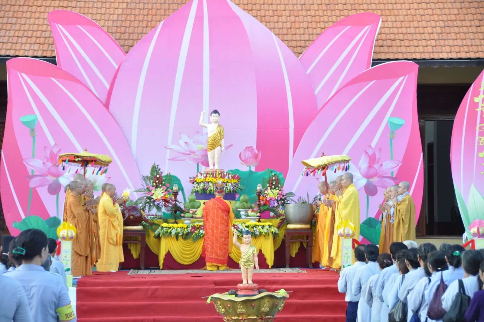 Chùm ảnh Lễ Phật đản PL. 2561- DL. 2017 GHPGVN huyện Châu Đức tại chùa Như Ý