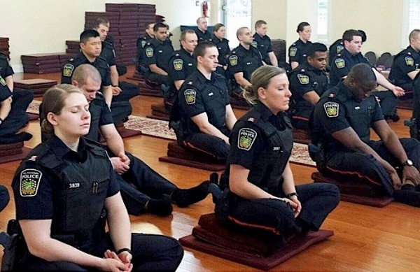 Canada: Cảnh sát trưởng Toronto chia sẻ giá trị của Thiền trong công vụ