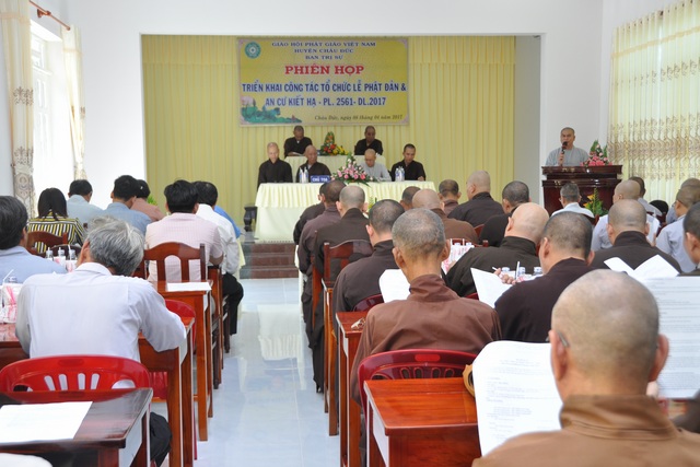 Phiên họp triển khai công tác tổ chức Đại lễ Phật đản và An cư Kiết hạ PL.2561-DL.2017